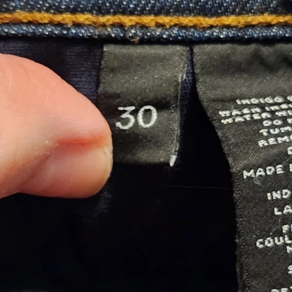 J Brand Women's Dark Wash Skinny Leg Denim Blue Jeans, size 30 / 10